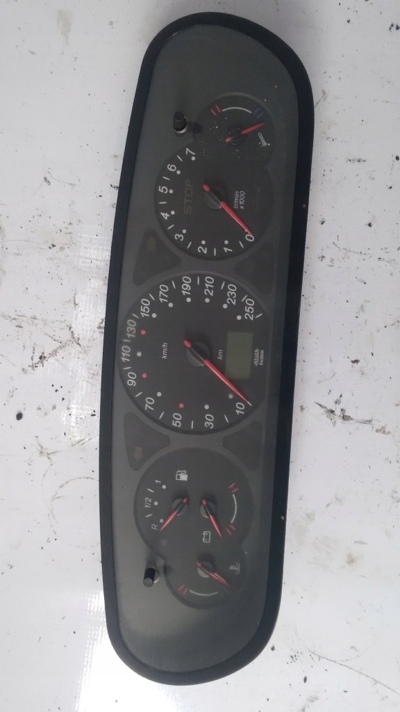 фото №1, Citroen c5 2.0 hdi лічильник 580021270081