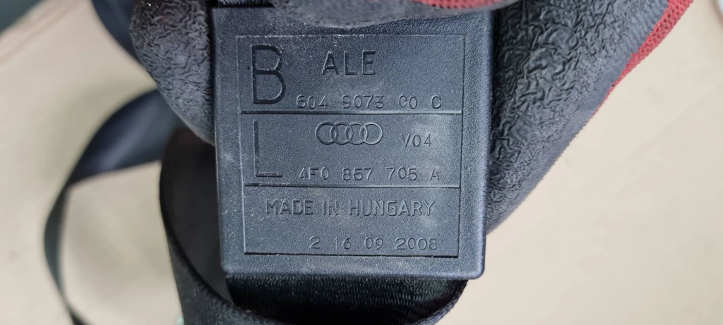 A6 c6 рестайлинг  ремень безопасности левое  перед 4f0857705a Цена