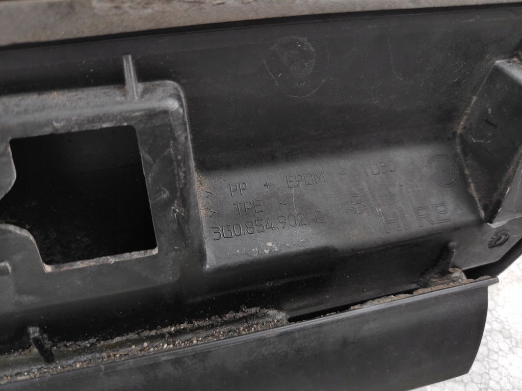 фото №15, Vw passat b8 alltrack молдинг дверь правый задняя 3g0854902c