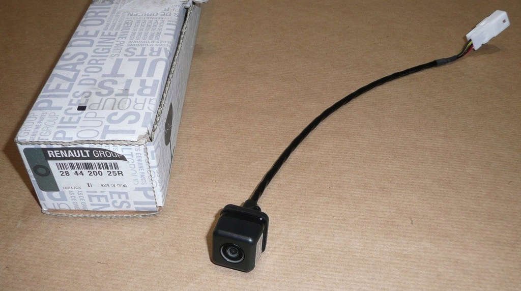 фото №1, Камера заднего вида 284420025r scenic 3 оригинал