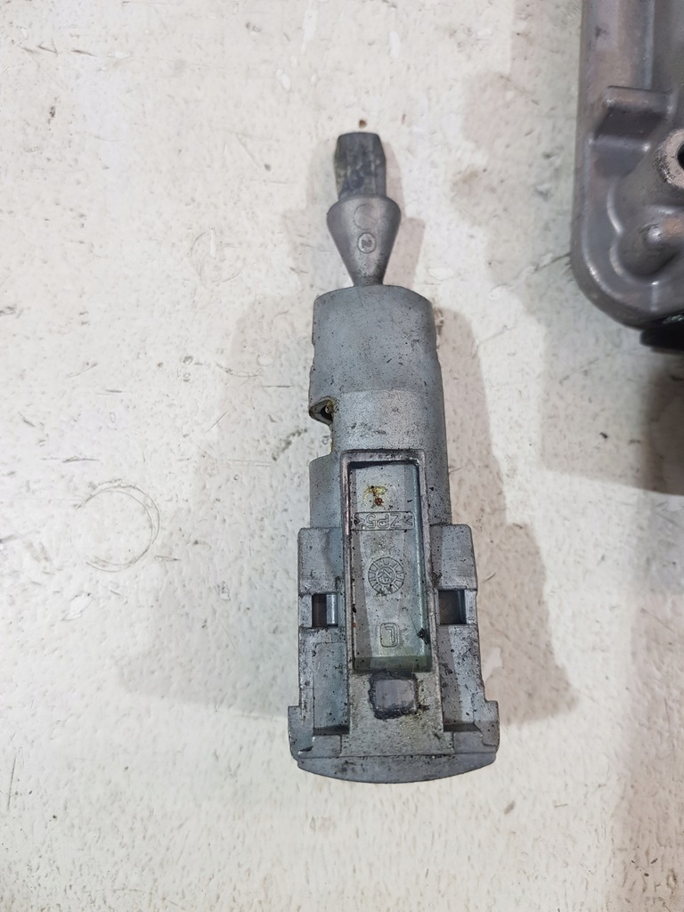 фото №5, Набір стартовий бортовий комп'ютер 03l907309ae vw tiguan 5n 2.0 tdi 12r eu cff