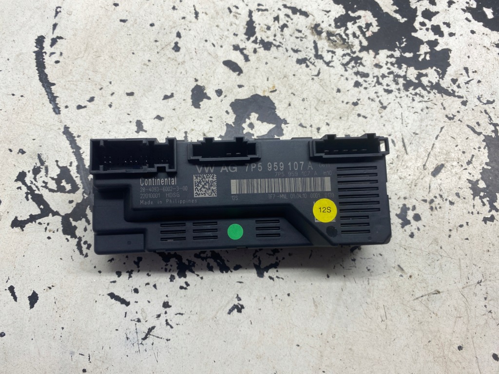 фото №1, Porsche cayenne ii модуль крышки багажника 7p5959107a