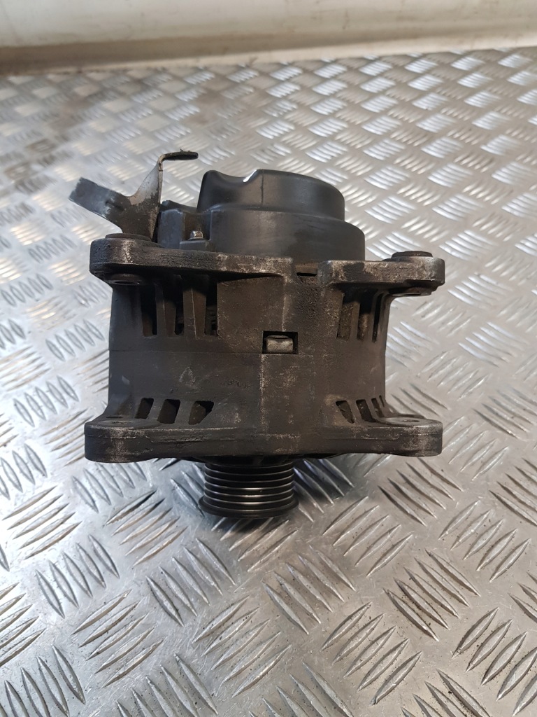 Генератор 70a 03d903025h skoda fabia 1 рестайлинг  1.2 Доставка