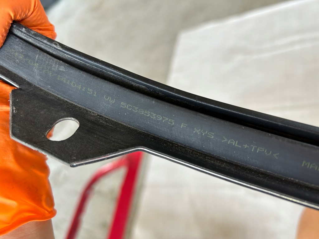 фото №6, Молдинг декоративна дах хром 5c3853965c vw new beetle