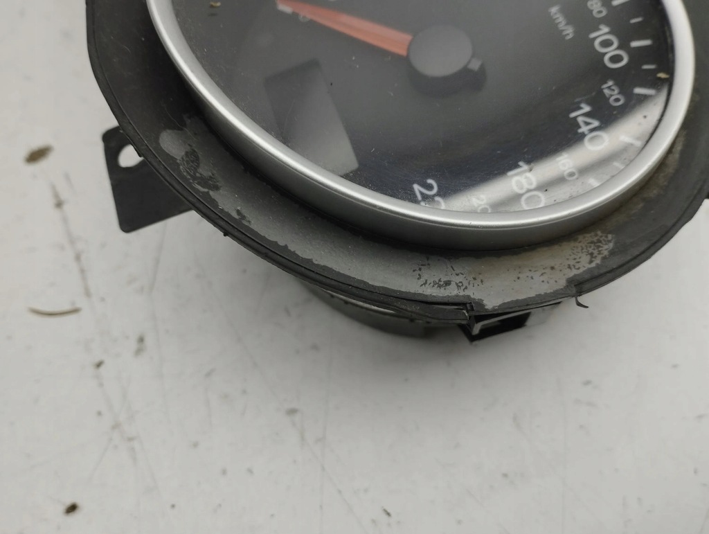 фото №8, Audi a2 2001 счетчик / спидометр