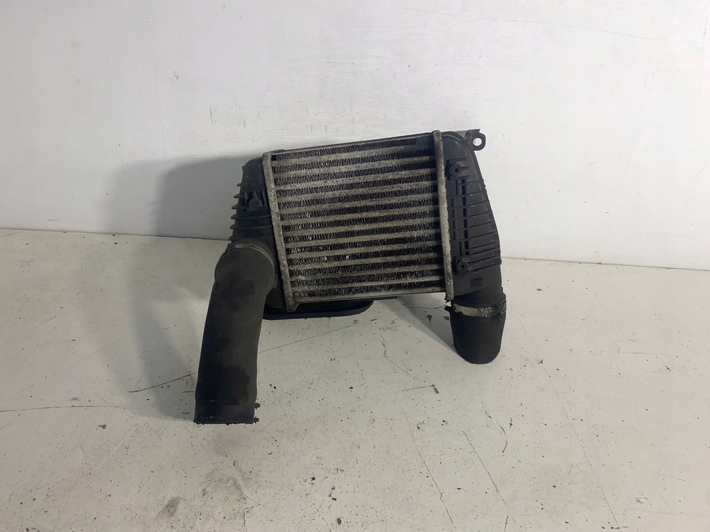 фото №1, Інтеркулер правий audi a6 c6 eu