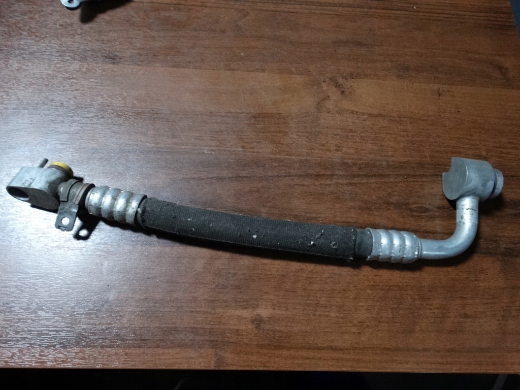 фото №1, Idealny шланг кондиционера audi rs4 rs5 b8 1