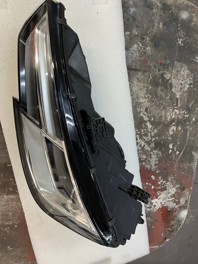 фото №5, Лампа ліва audi a4 b9 ксенон 8w0941005