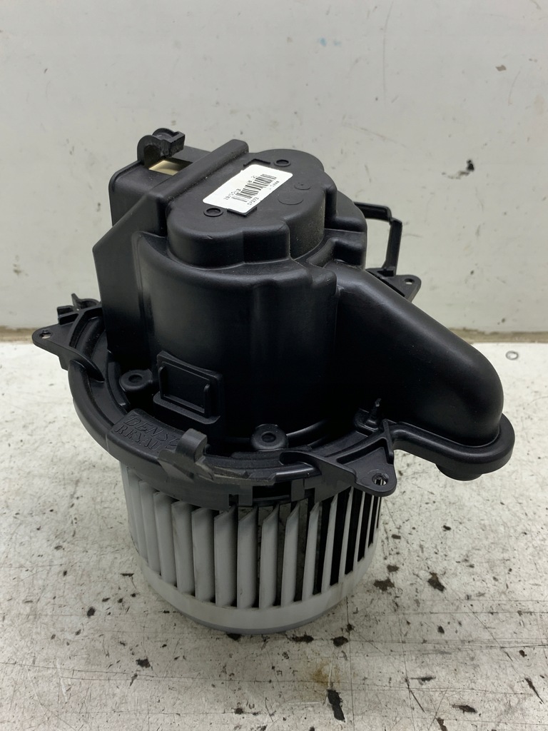 фото №1, Повітродувка обдув вентилятор 5r5833500 renault clio iv 1.5 dci