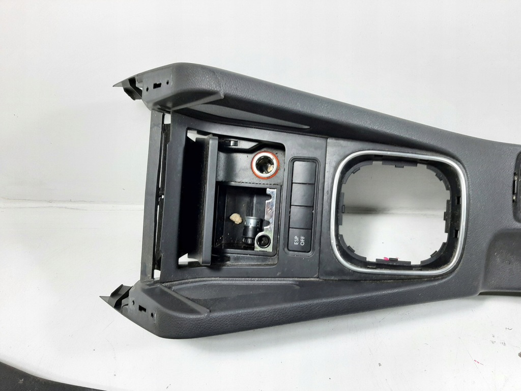 фото №8, Vw golf v 5d hb 06r туннель средний пепельница 1k0863243a