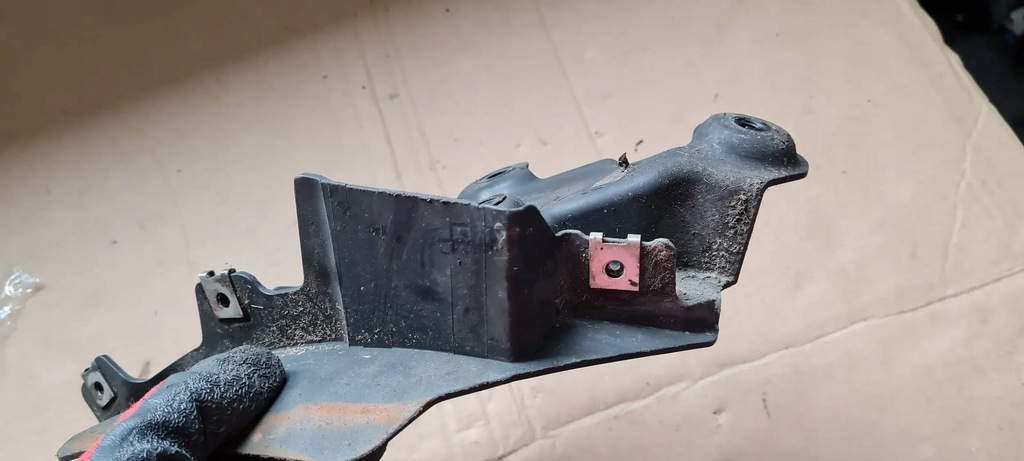 фото №10, Q7 4m ii бризковик спойлер лівий задня 4m0854815e