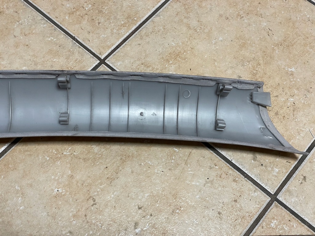 фото №9, Citroen оригинальный номер 9655493577 обшивка стойка c5 iii