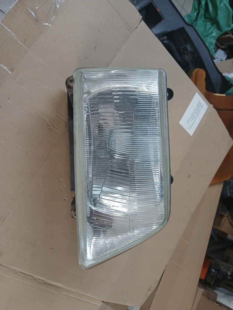 фото №1, Frontera a лампа правий перед