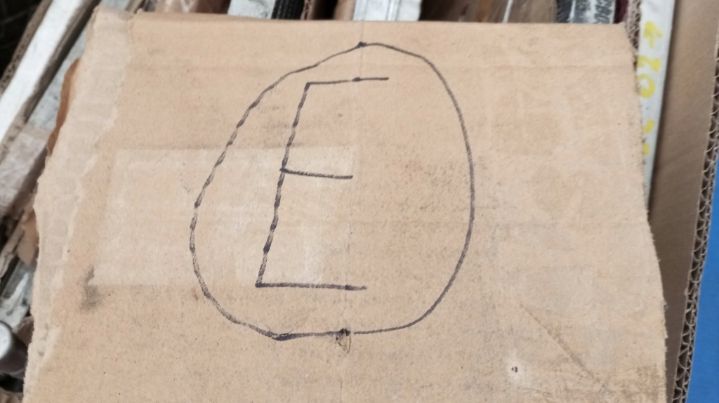 фото №7, Sycv026g-024-02 напрямна крила лівий перед кронштейн vw passat b6