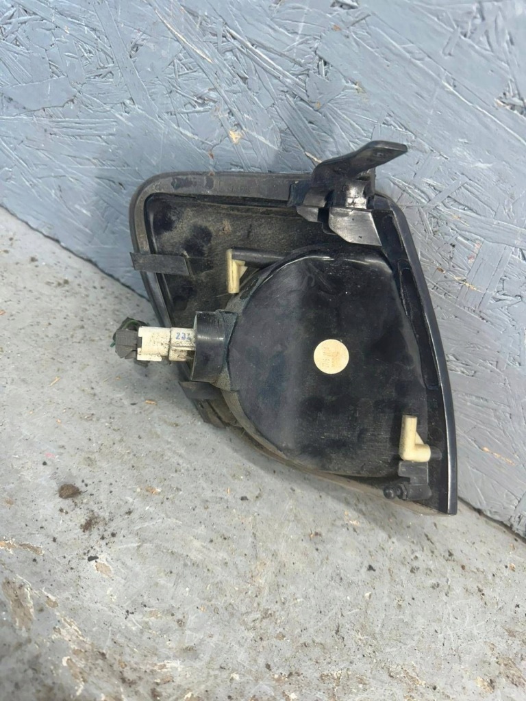 Купить Поворотник левый перед nissan terrano 2 рестайлинг