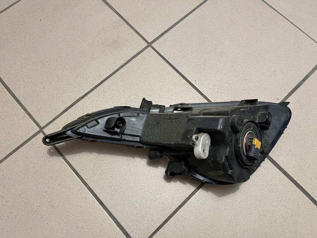 фото №13, Hyundai i40 i-40 11- лампа противотуманная фара правый