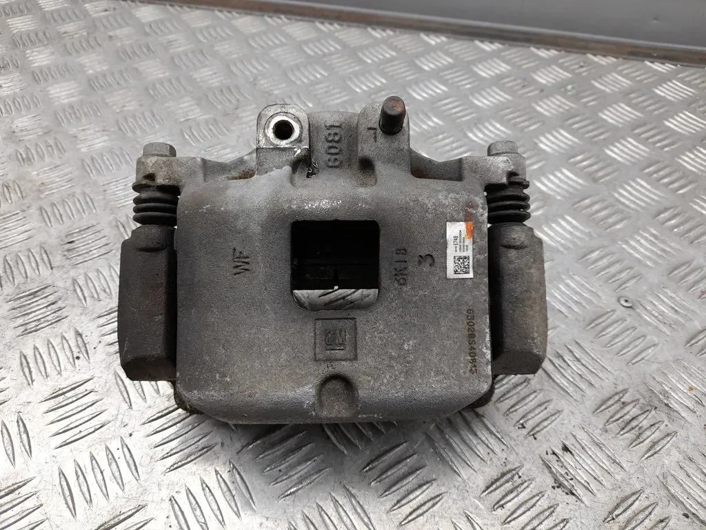 фото №6, Chevrolet camaro 84156748 с передний суппорты