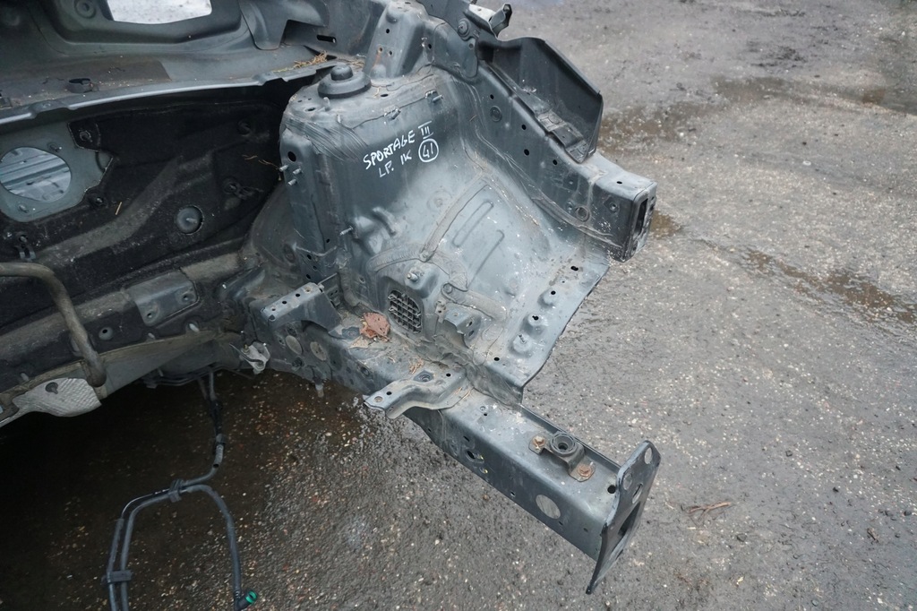 фото №1, Kia sportage iii лонжерон левая чашка faruch 2014rok 1k