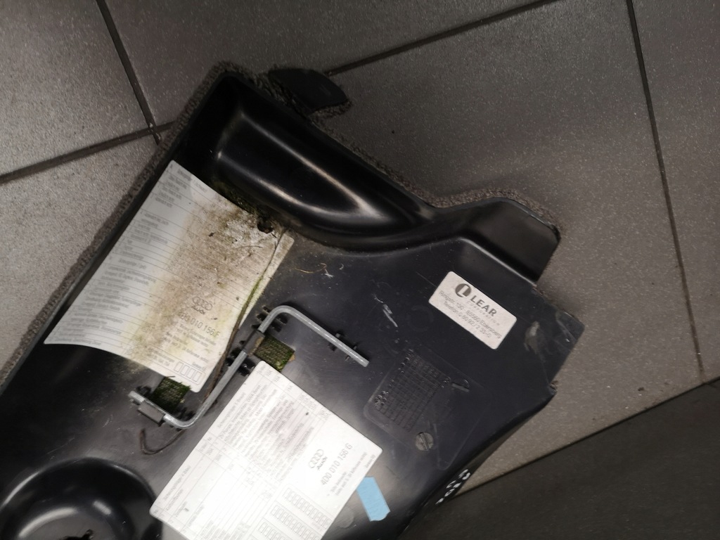 фото №9, Защита предохранителей audi a8 d2 4d1867266g