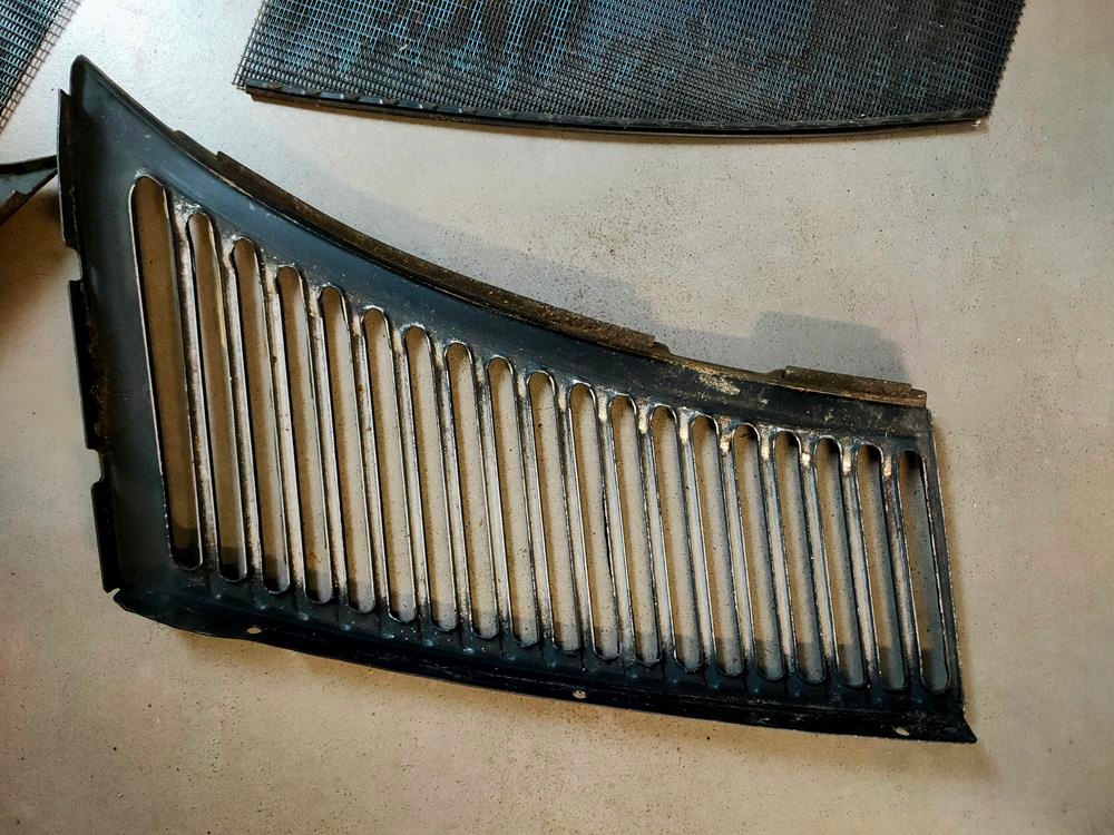 фото №7, Решётка с сетка впуск воздуха w podszybiu mercedes 107