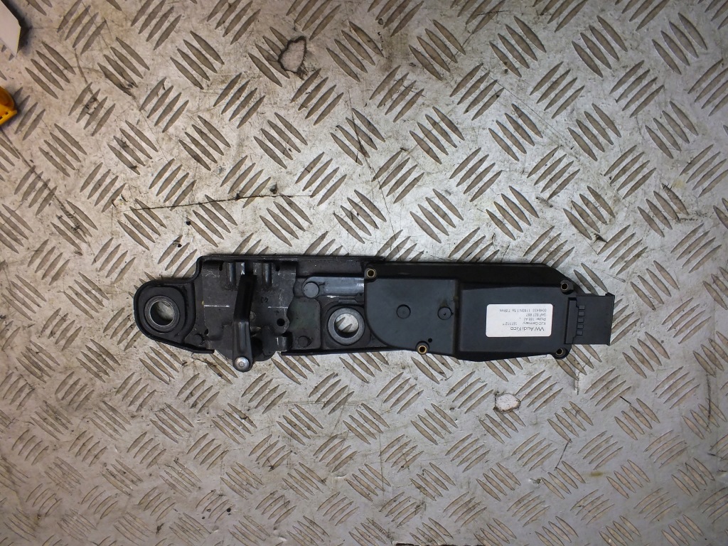 фото №1, Vw passat b7 kombi замок доводчик крышки багажника 3af827887