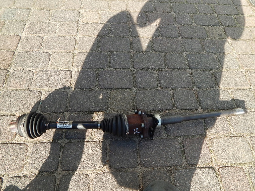 фото №1, Привідний вал права audi q3 8k0407271p