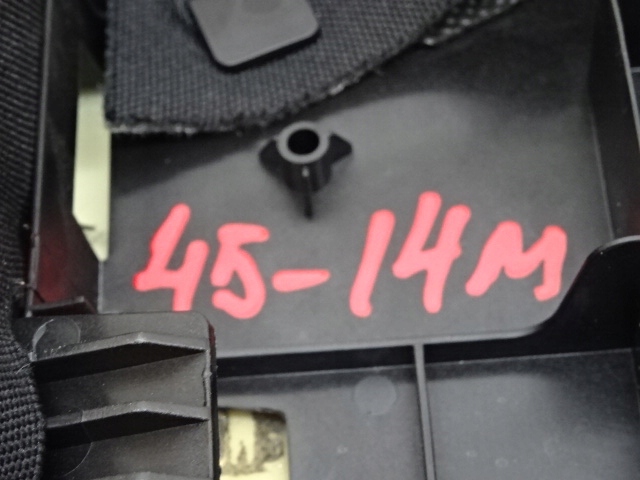 фото №8, Peugeot rcz подголовник задняя ym15501180