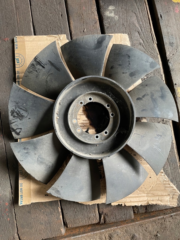 Купити Iveco daily 3,0 hpi вентилятор радіатора