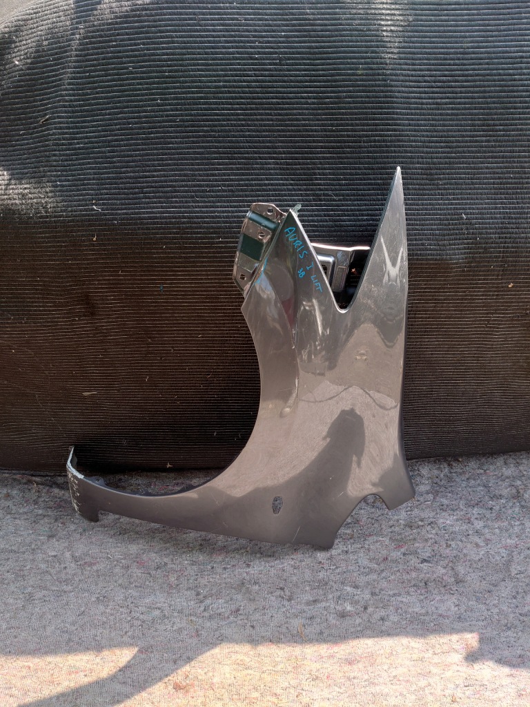 фото №1, Toyota auris i lift 10- крыло левый передний перед