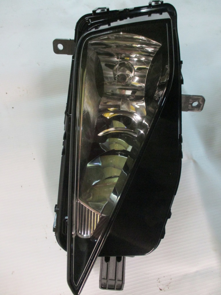 фото №8, Противотуманная фара лампа левый перед vw golf vii sportsvan lift 18r- 510941661e