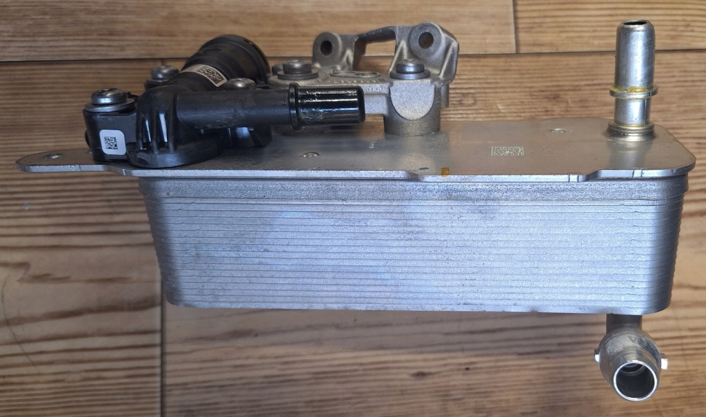 Купить Радиатор масла przekładniowego коробки bmw 5 g30 g31 g12 g11 x3 g01 x4 g02