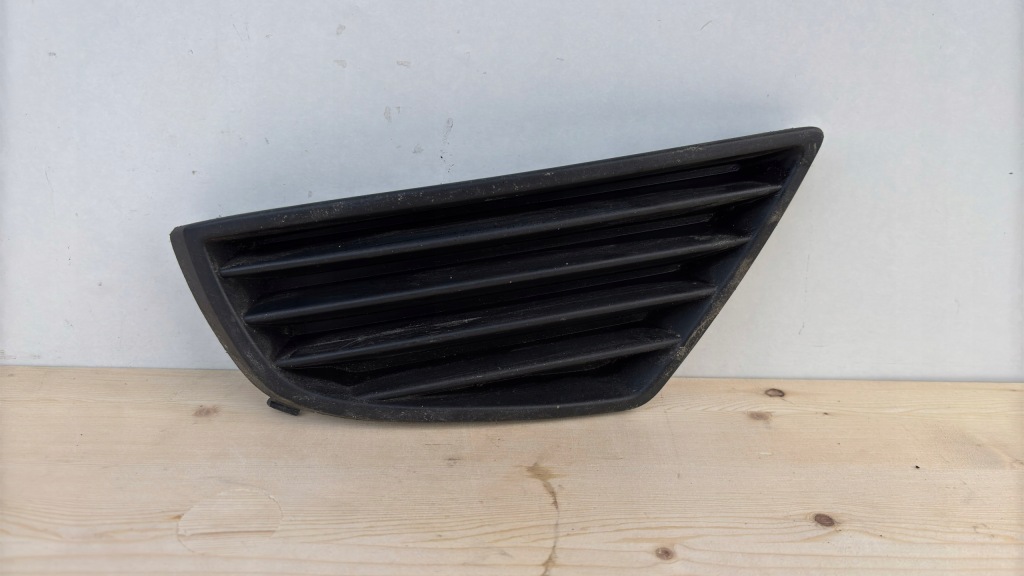 Купить Ford mondeo mk3 правая решётка бампера заглушка противотуманной фары pak1/714