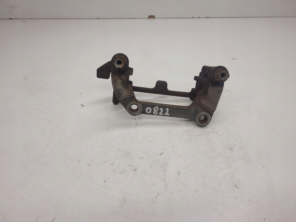 фото №1, Скоба супорт правий задня audi a4 b8 a5 0822