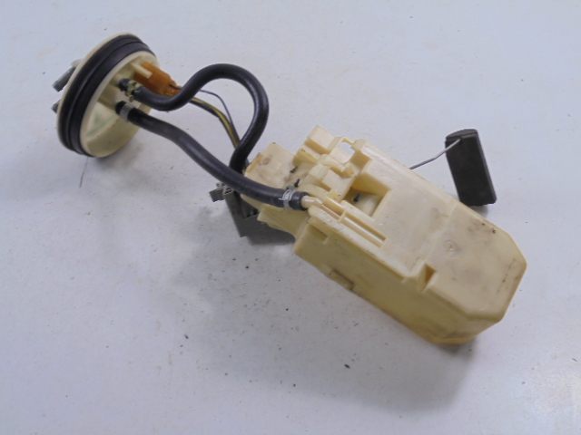 Nissan micra k11 насос топлива электрическая 1,0 cg10de 00-02 172784f100 vdo Киев