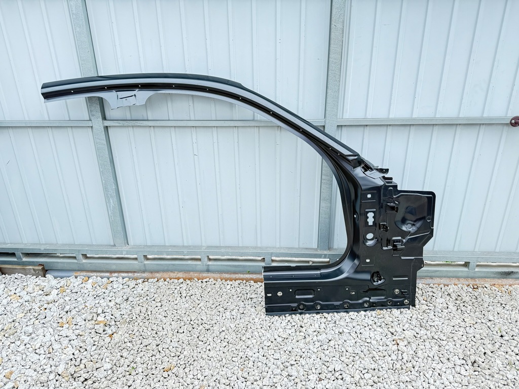 фото №1, Bmw 4 i4 g26 правый порог блок двигателя обшивка