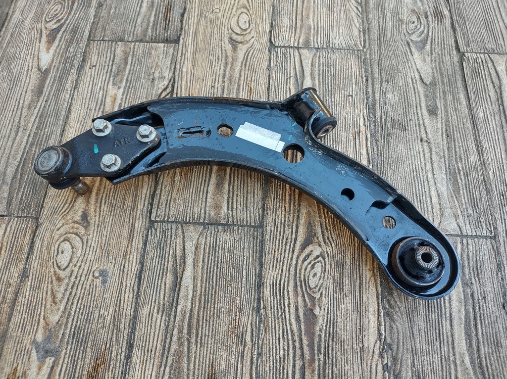 фото №6, Mg zs ev 2023 - рычаг правый перед