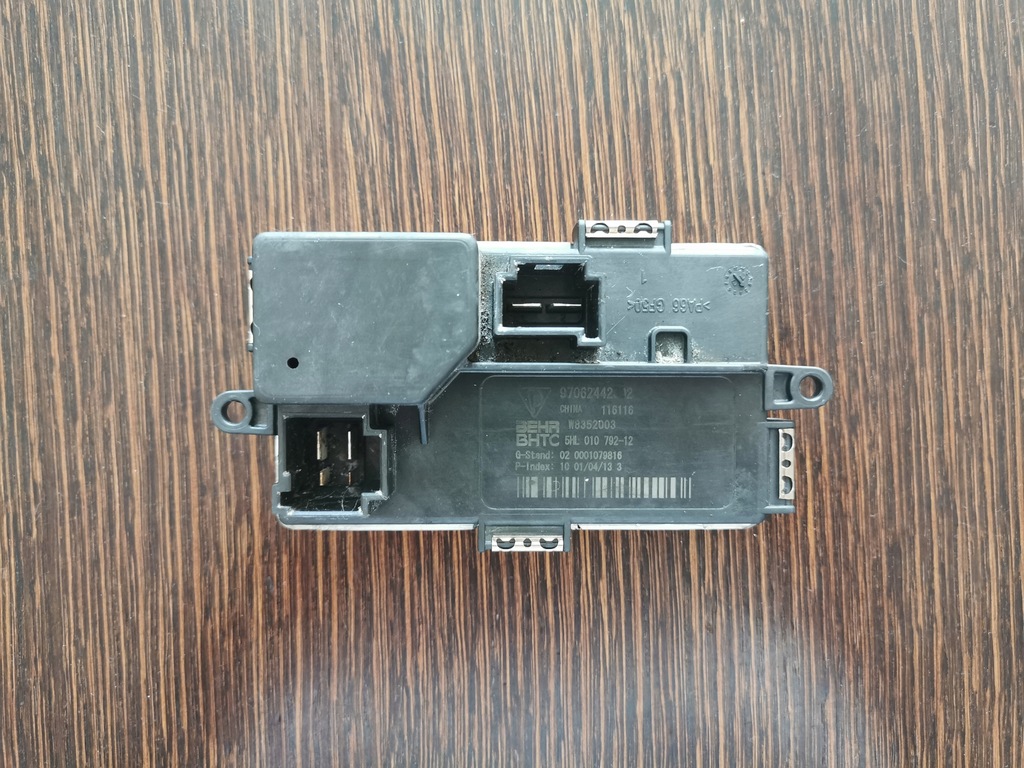 фото №1, Резистор вентилятор porsche panamera 97062442302