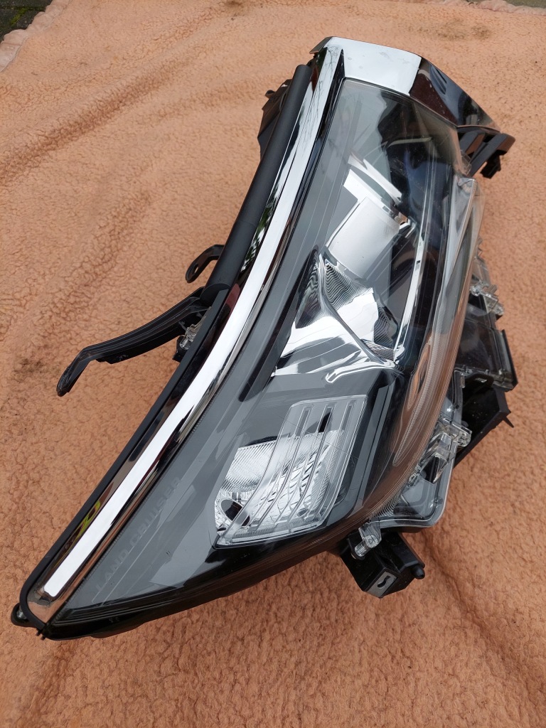 фото №5, Лампа правая full led land cruiser 150