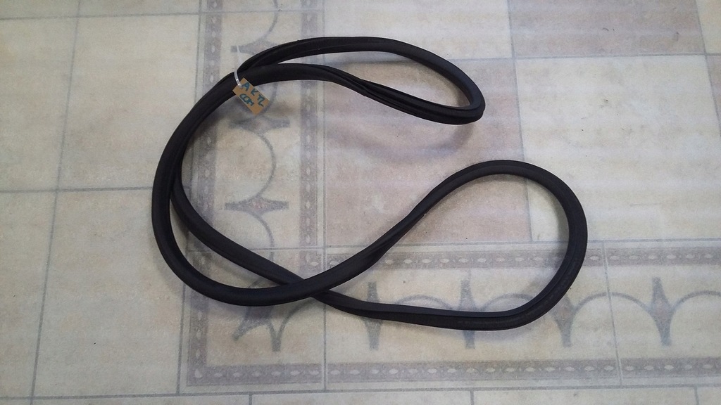 фото №1, Opel astra k combi прокладка дверь задняя левая