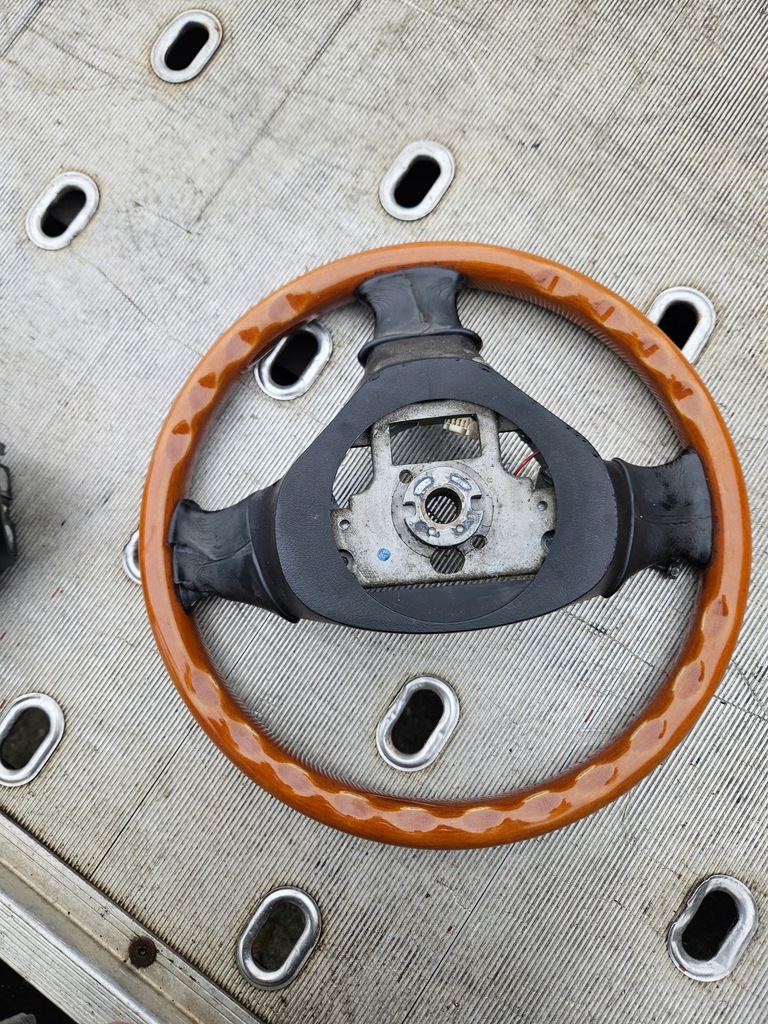 фото №6, Повітропровід дерев'яний nardi torino mazda mx-5 акція