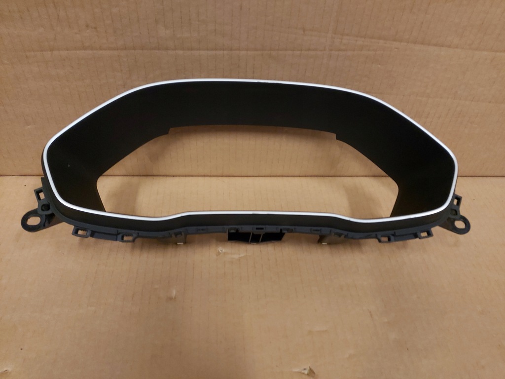 фото №1, Audi q3 ii 83a защита приборы 83a857115