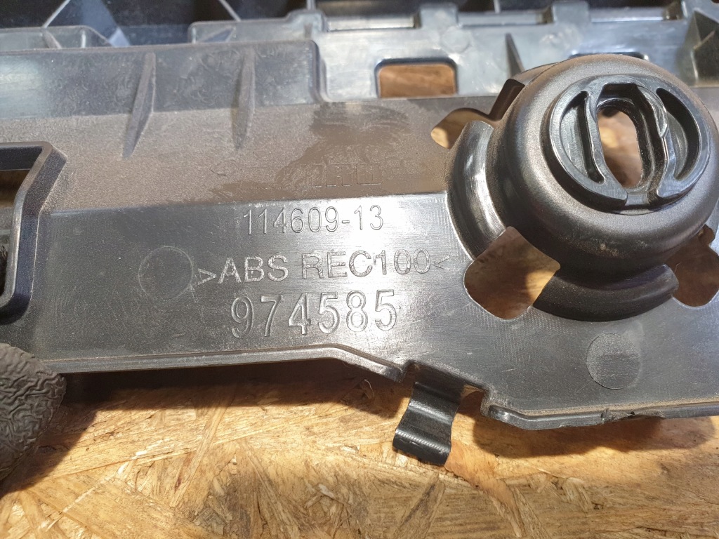 фото №8, Bmw ix i20 направляющая усилитель бампера задняя 8737046 974585