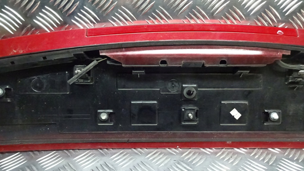 фото №4, Накладка крышки багажника renault clio iii 1.2 16v