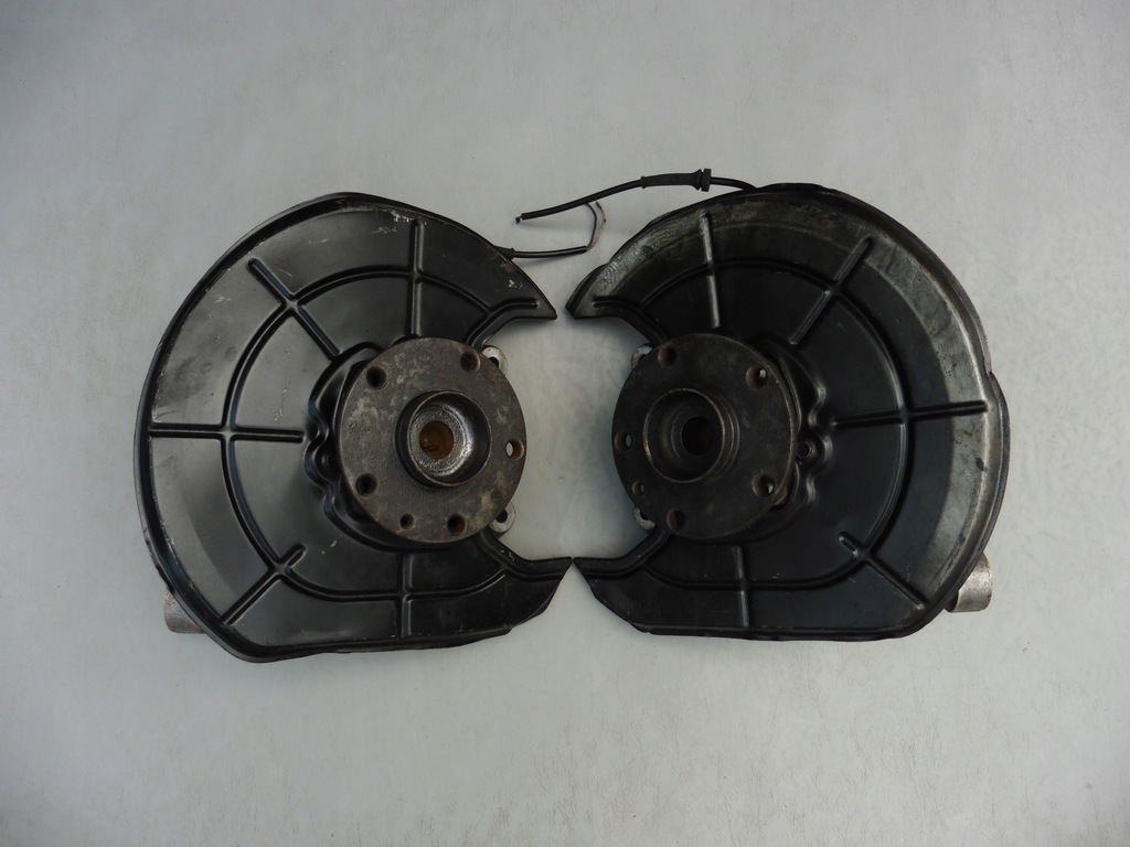 фото №1, Поворотный кулак ступица правый задняя 60665850-dx lancia thesis