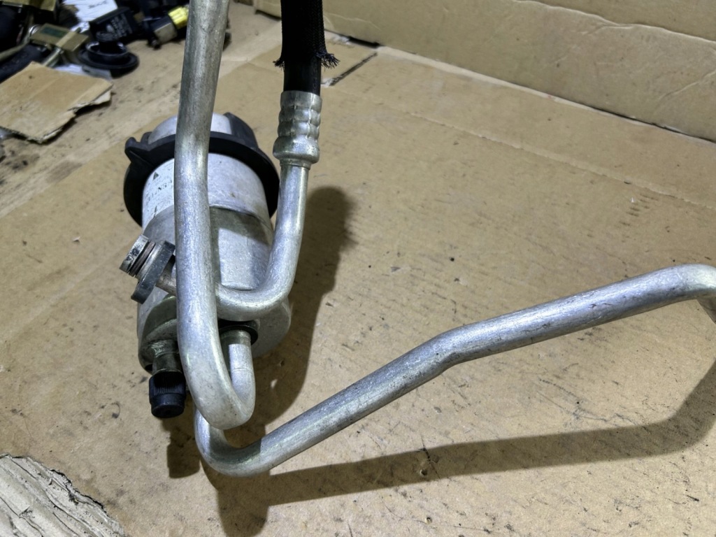 фото №4, Шланг кондиционера renault laguna ii 8200004040e