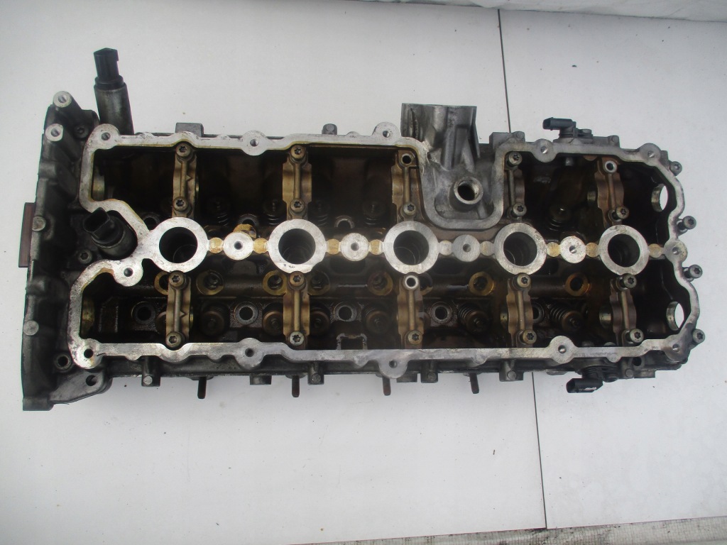 фото №1, Головка правая audi a6 c6 s6 a8 d3 s8 5.2 fsi