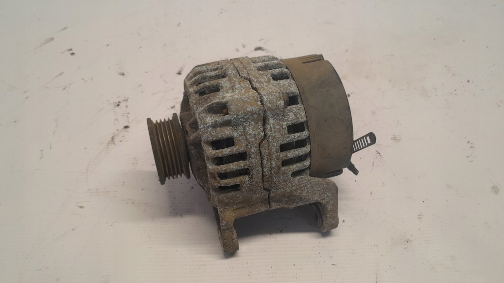 фото №1, Audi a4 b5 1.6 8v генератор 058903016