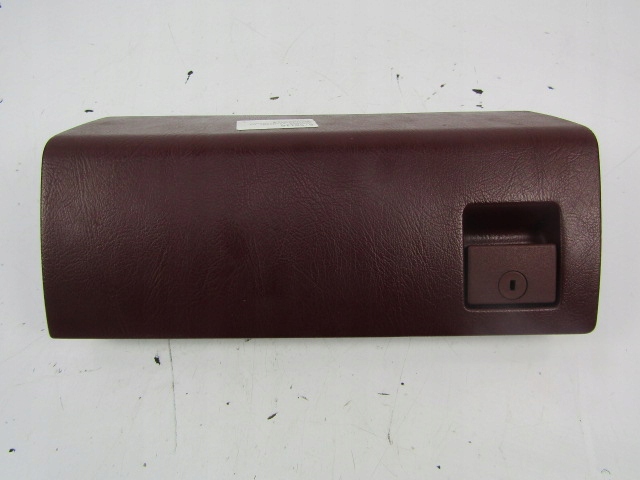 фото №1, Mercedes c w202 бардачок пасажира кришка + замок бардачка