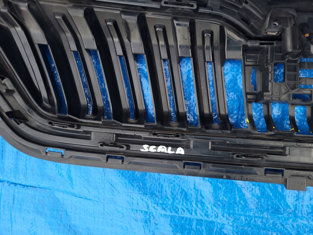 Skoda kamiq | решётка радиатора решётка радиатора бампера перед чёрный monte carlo 658853653 Оригинал