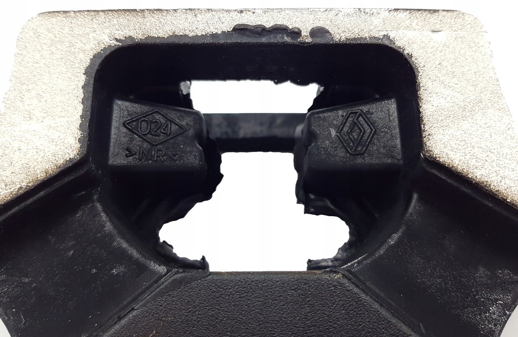 фото №11, Renault master iii 2.3dci подушка двигателя 3szt